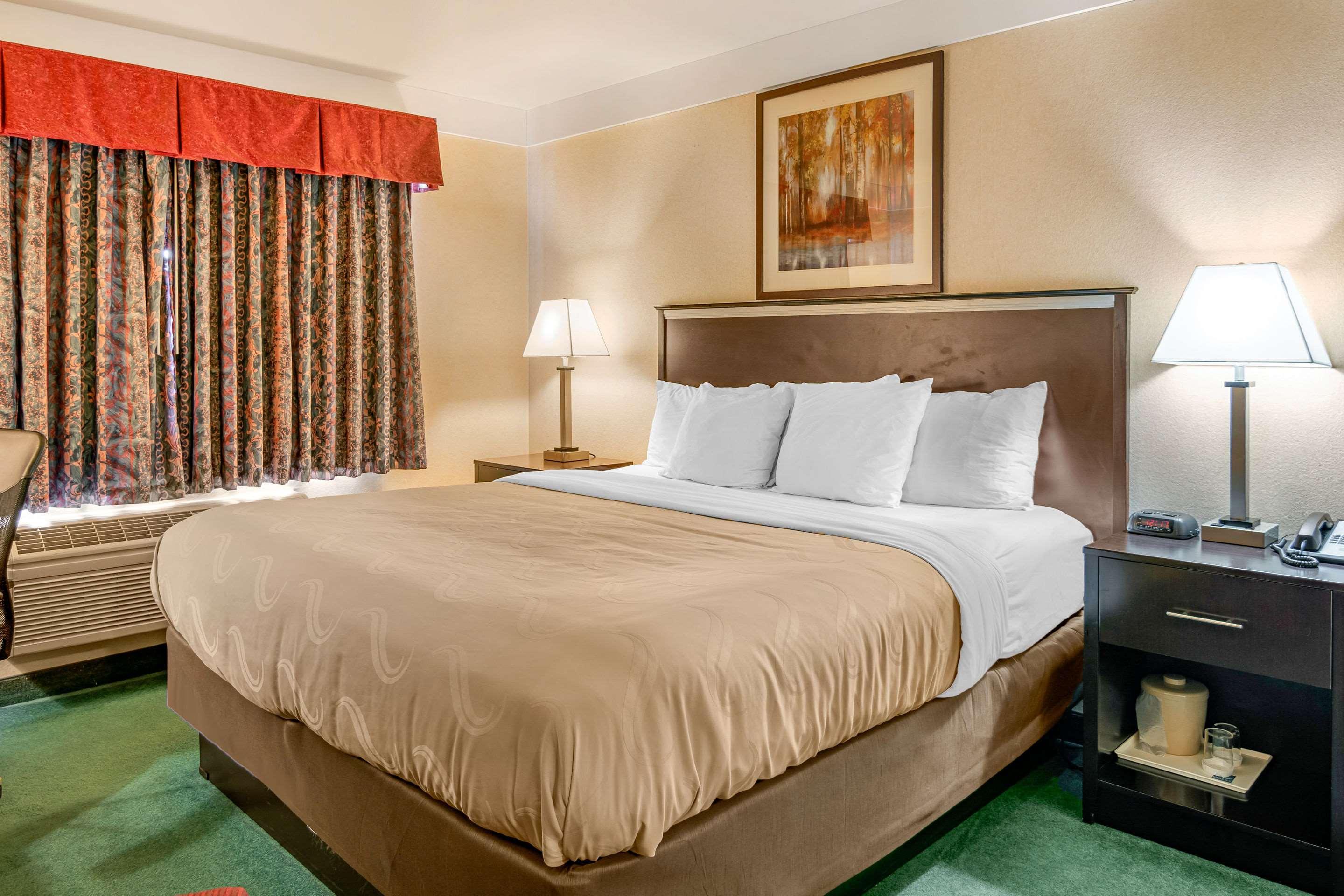 Quality Inn Бенд Экстерьер фото